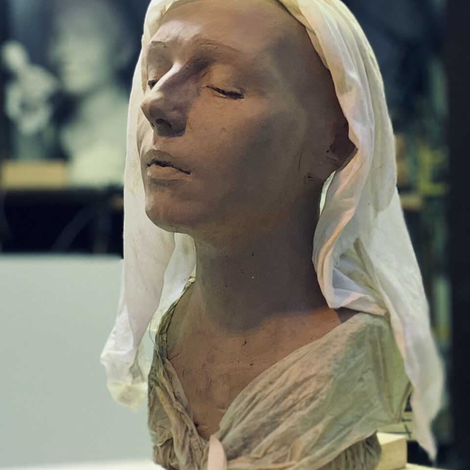 Image for Gray Nicol  sculpture class
